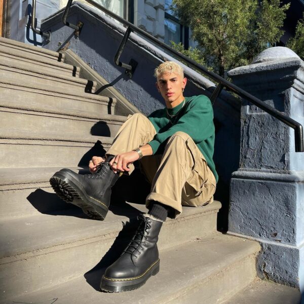 Dr. Martens converts more customers with UGC on e-commerce